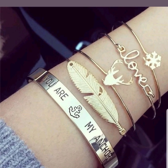 Jewelry - Gold-tone Boho Stackable Bangles (Set of 4)